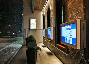 Digital Signage